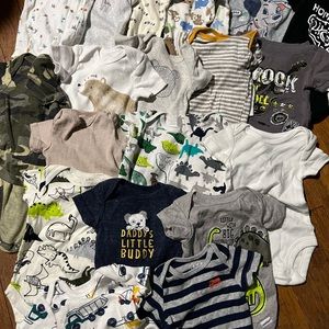 Tote full of baby boy clothes newborn to 0-3 month.